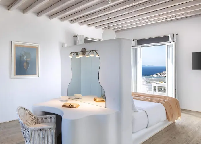 Spectacular 8 Bedrooms Vibhu Private Jacuzzis *