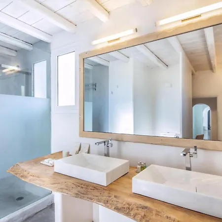 Spectacular 8 Bedrooms Vibhu Private Jacuzzis *