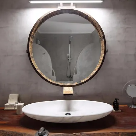 Spectacular 8 Bedrooms Vibhu Private Jacuzzis * Kalafatis