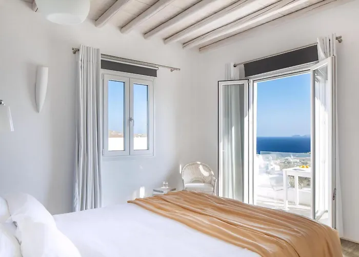 Spectacular 8 Bedrooms Vibhu Private Jacuzzis *